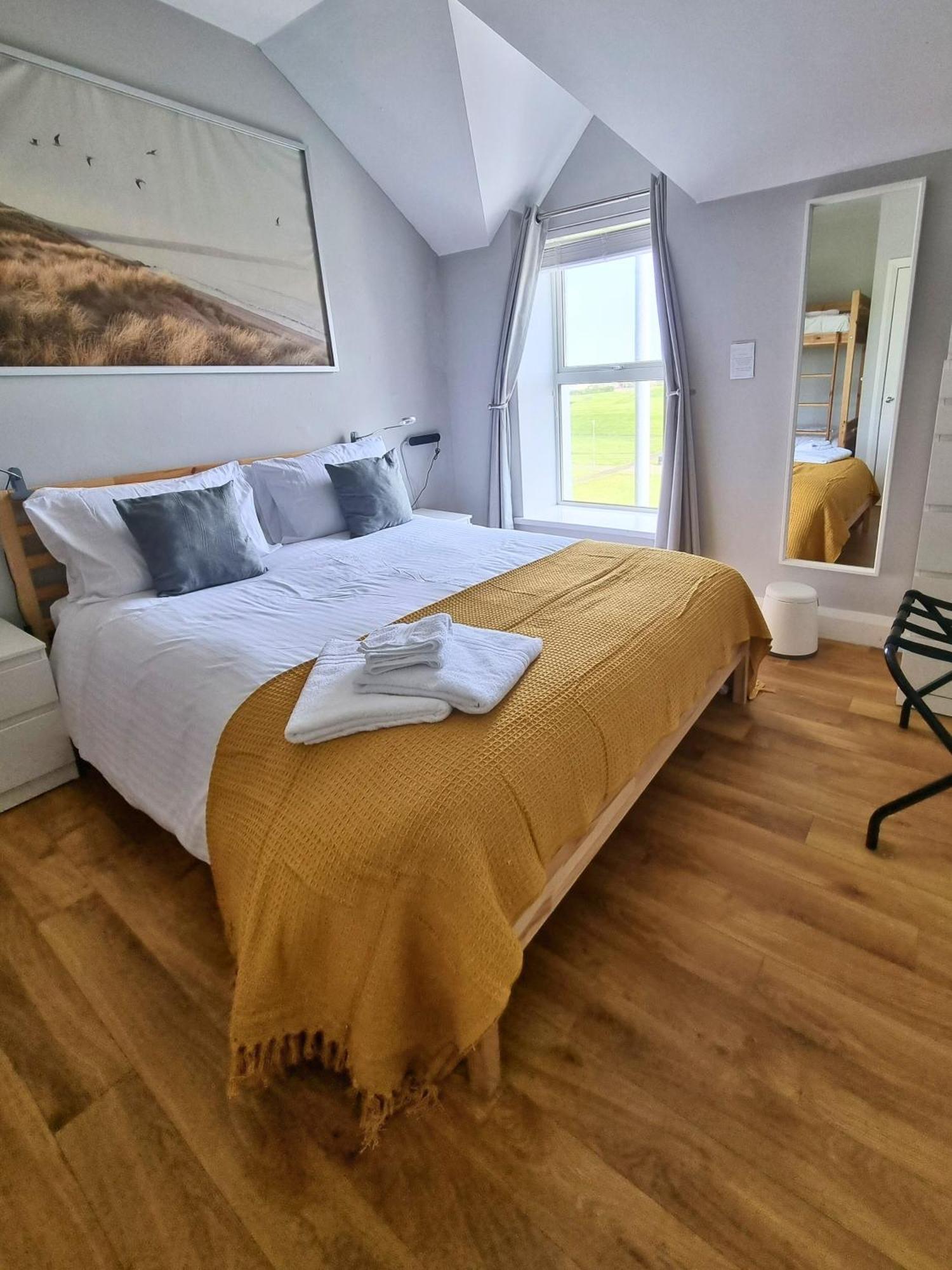 5 Dunluce Park - Portrush By The Sea Διαμέρισμα Εξωτερικό φωτογραφία