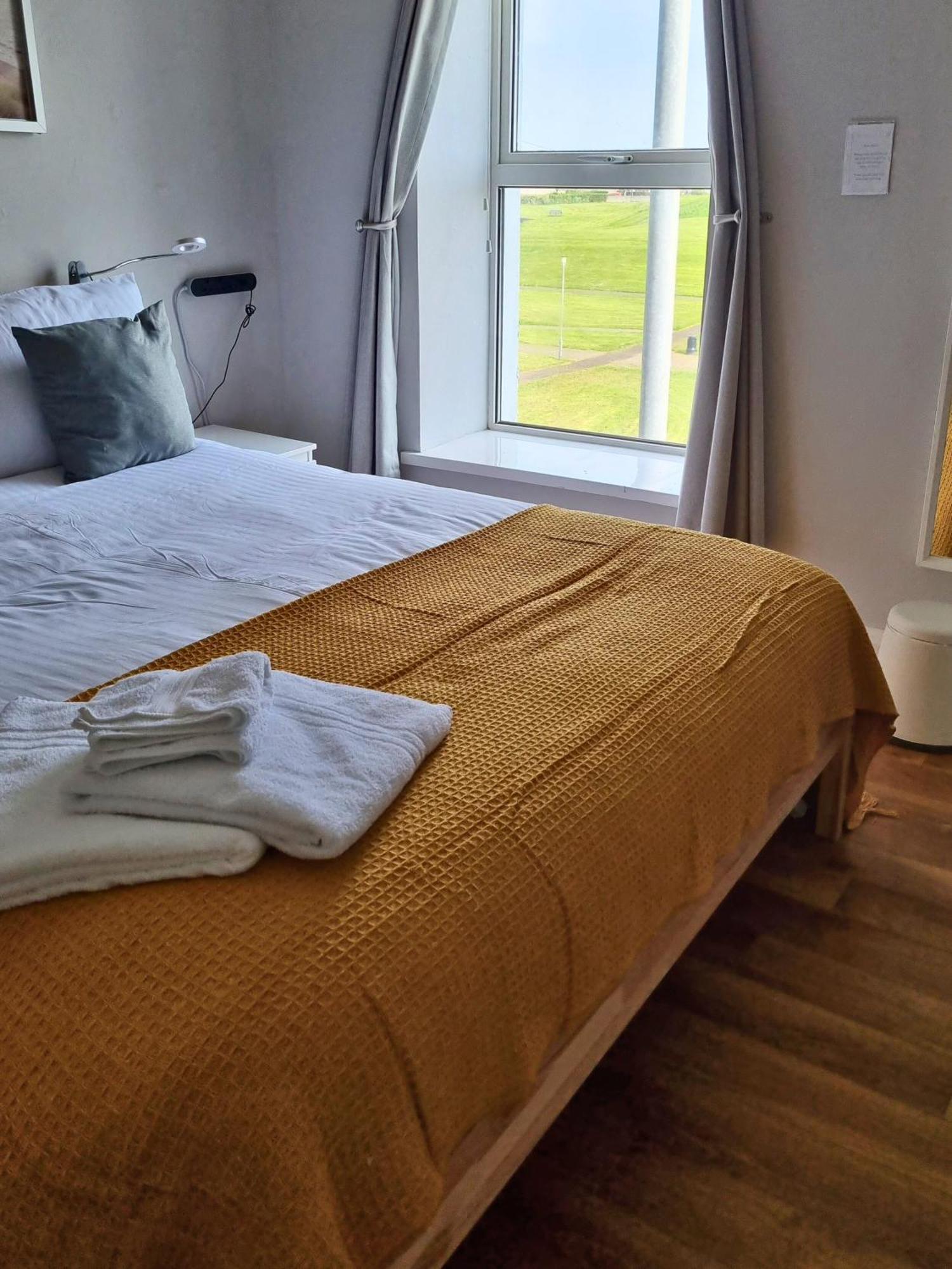 5 Dunluce Park - Portrush By The Sea Διαμέρισμα Εξωτερικό φωτογραφία
