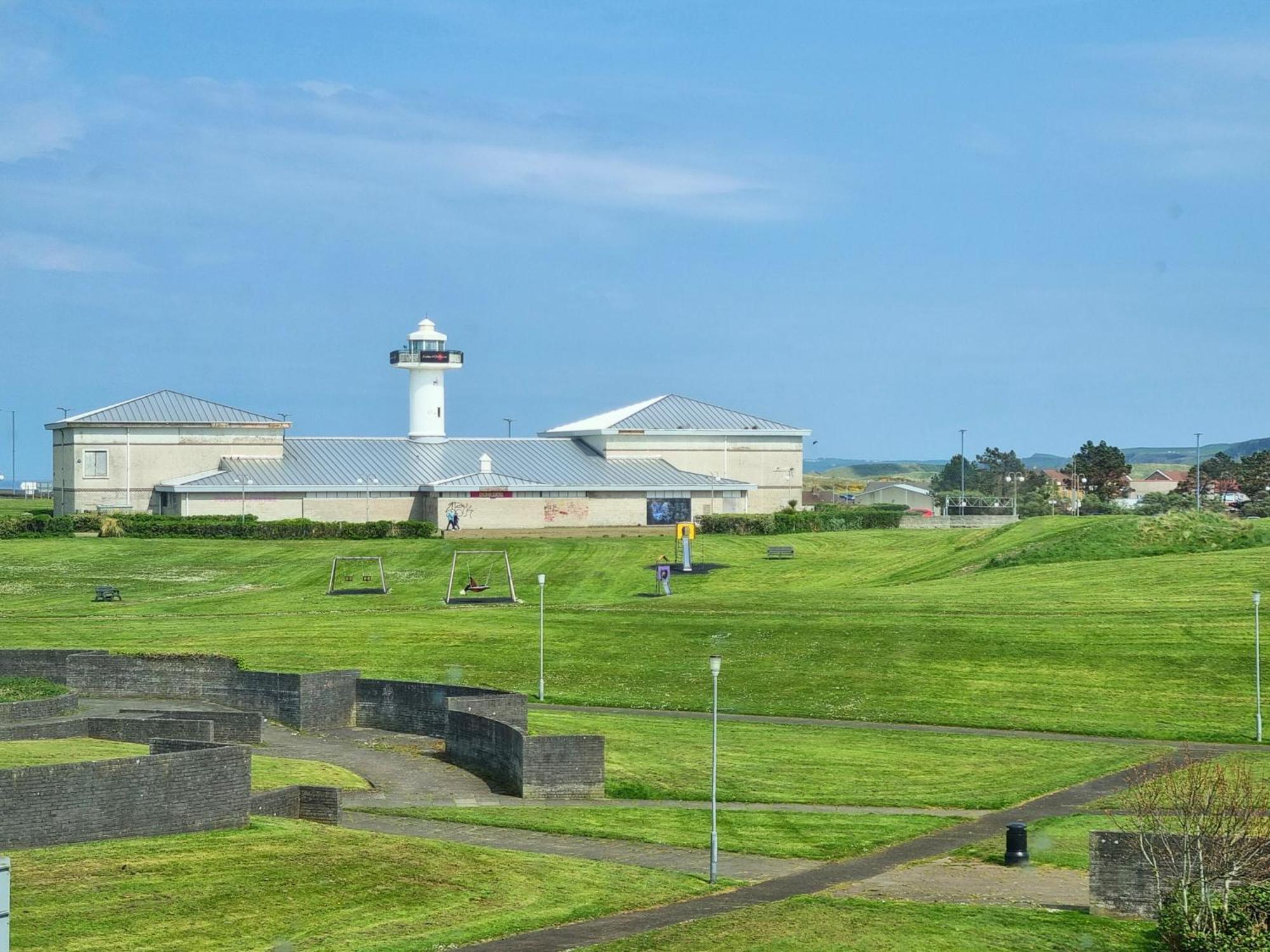 5 Dunluce Park - Portrush By The Sea Διαμέρισμα Εξωτερικό φωτογραφία