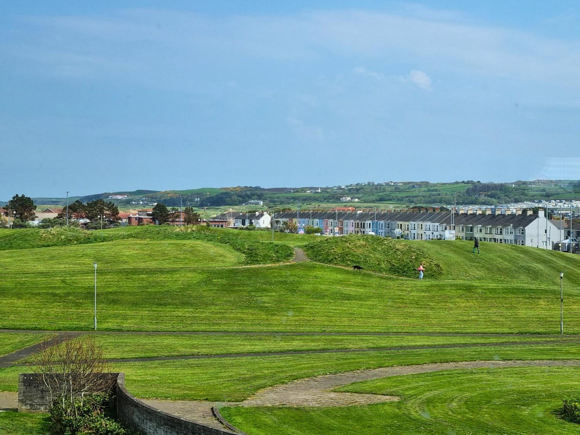5 Dunluce Park - Portrush By The Sea Διαμέρισμα Εξωτερικό φωτογραφία
