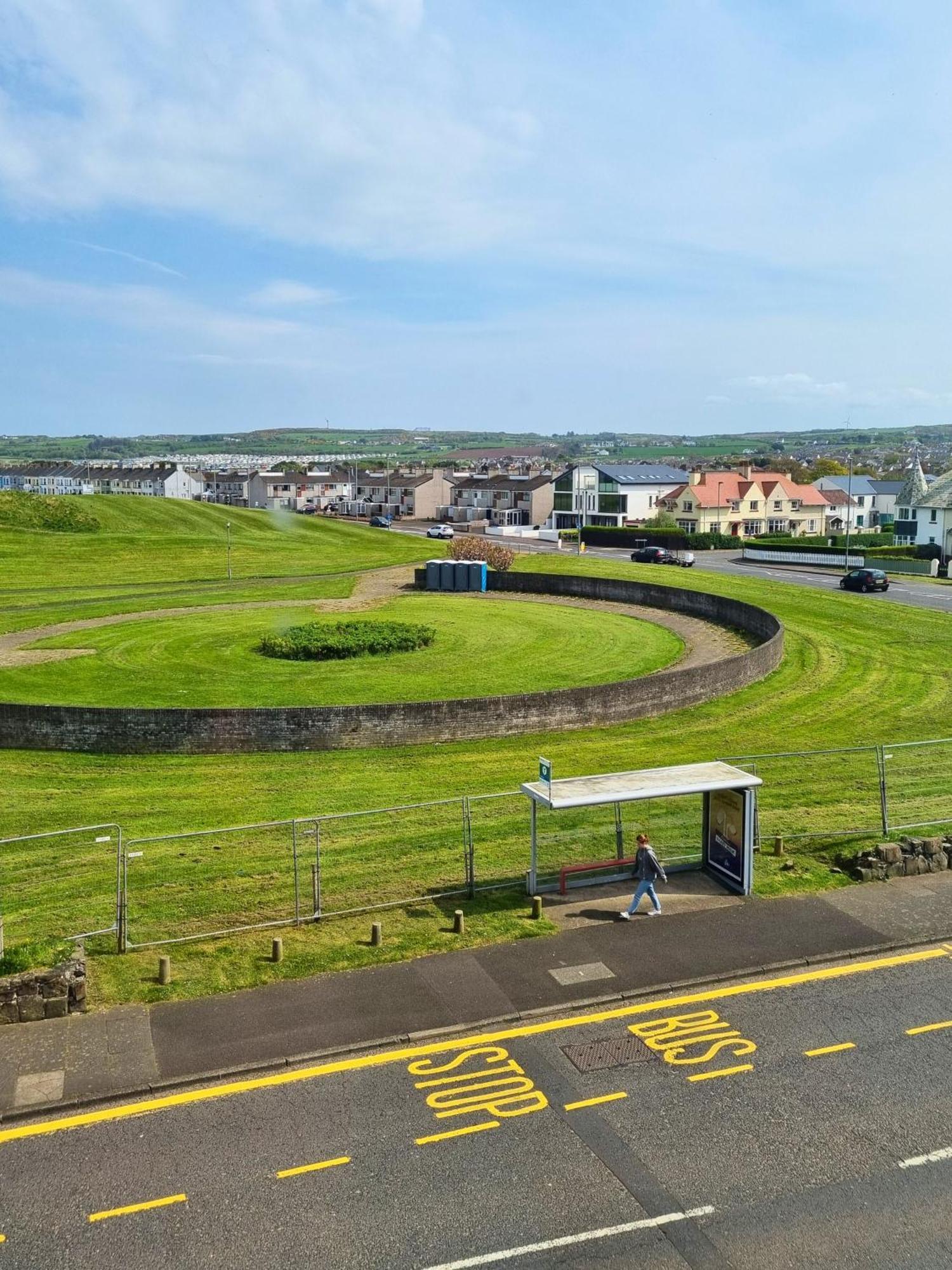 5 Dunluce Park - Portrush By The Sea Διαμέρισμα Εξωτερικό φωτογραφία